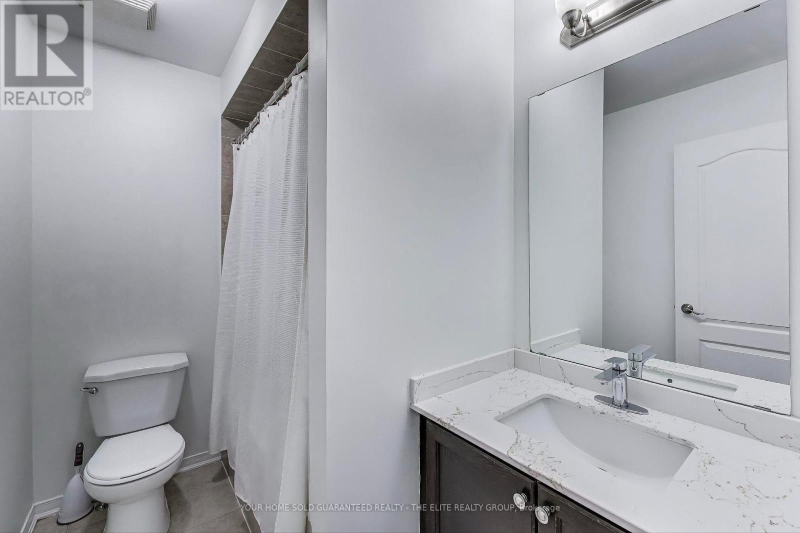 Photo 18 of 7 Lotus Street, Brampton ON