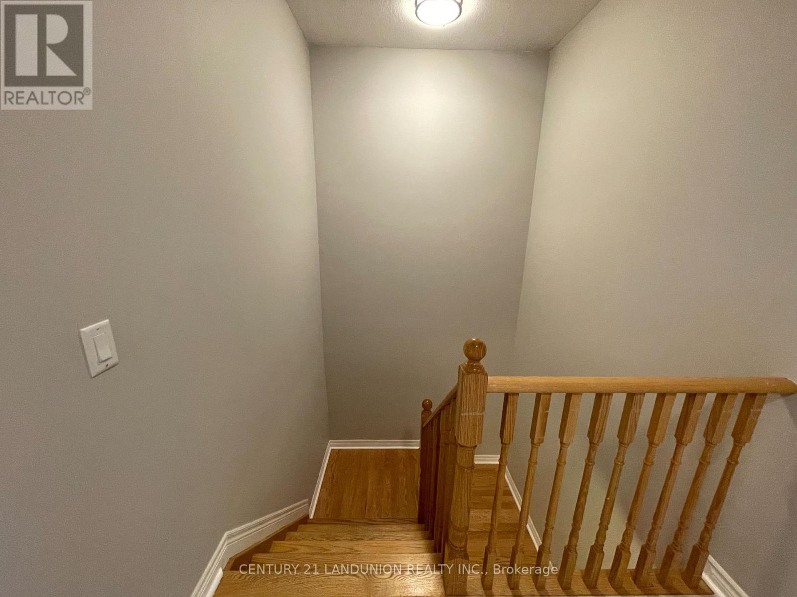 Photo 20 of 516 Baldwin Crescent, Woodstock ON