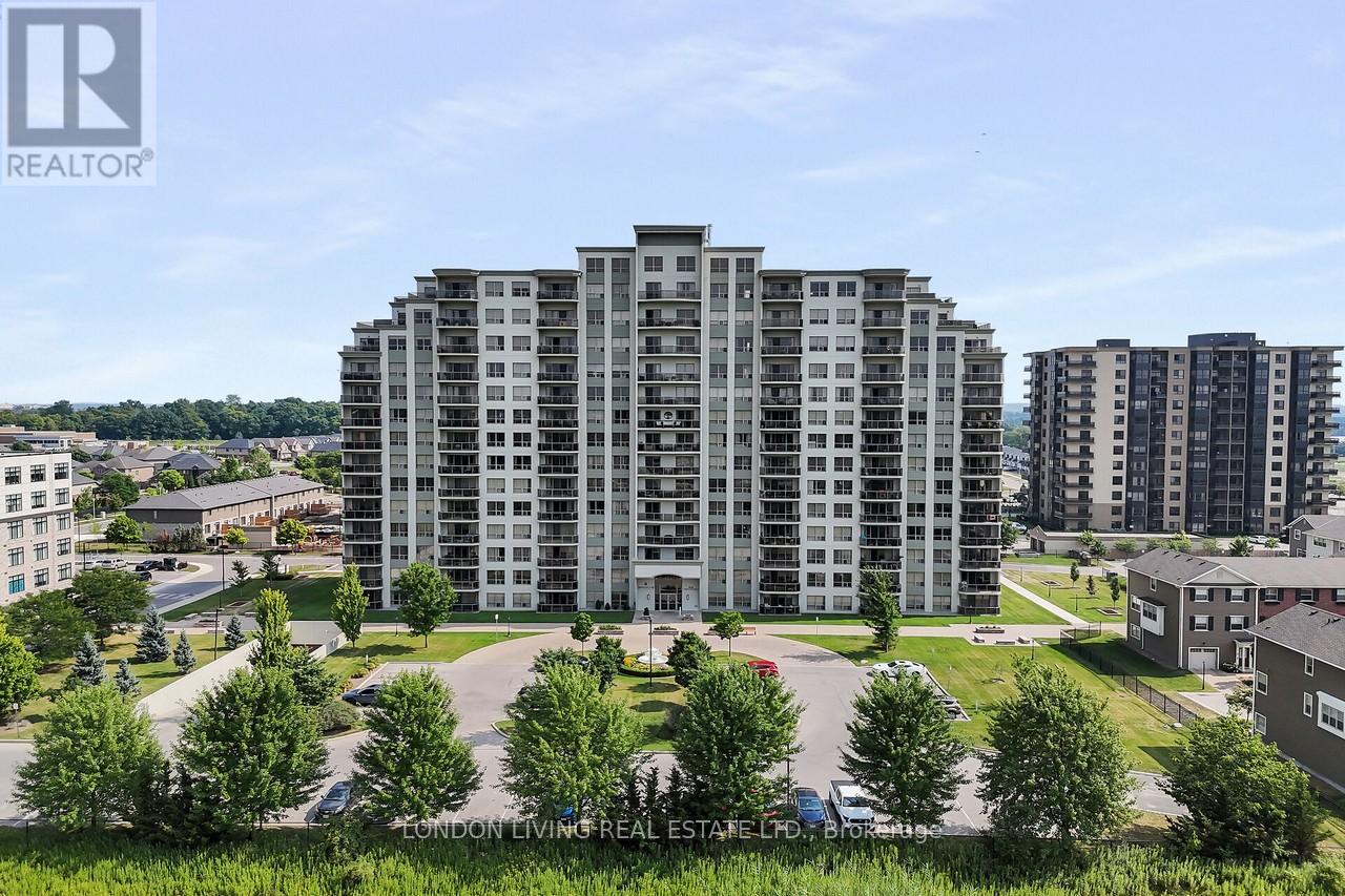 Photo 2 of 1405 1030 Coronation Drive, London North ON