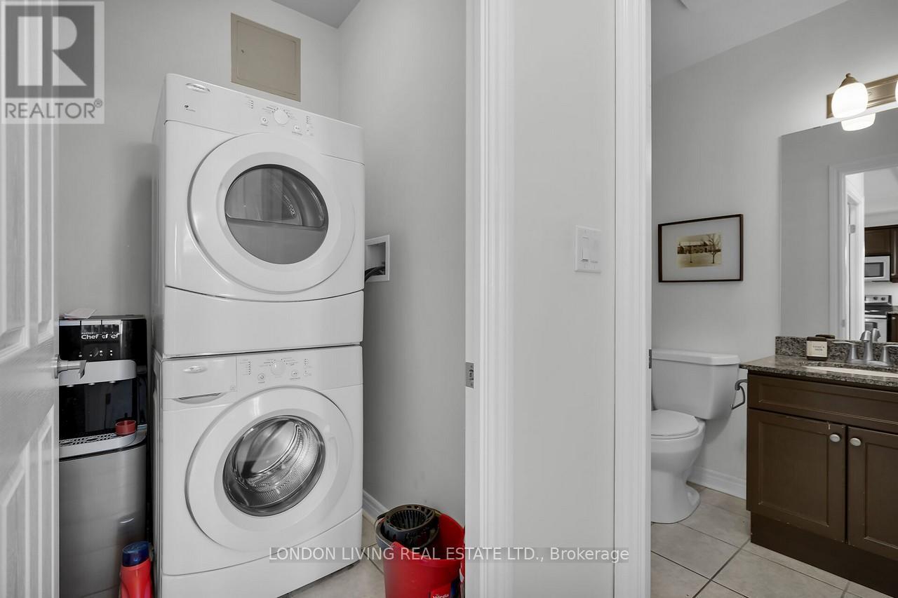 Photo 32 of 1405 1030 Coronation Drive, London North ON
