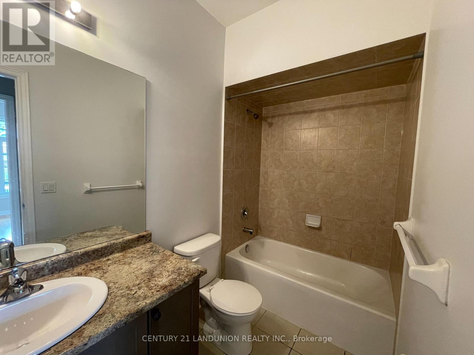 Photo 16 of 516 Baldwin Crescent, Woodstock ON