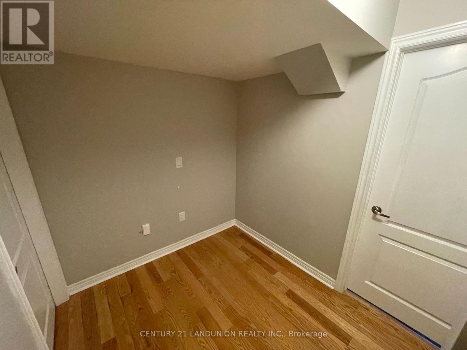 Photo 1 of 516 Baldwin Crescent, Woodstock ON
