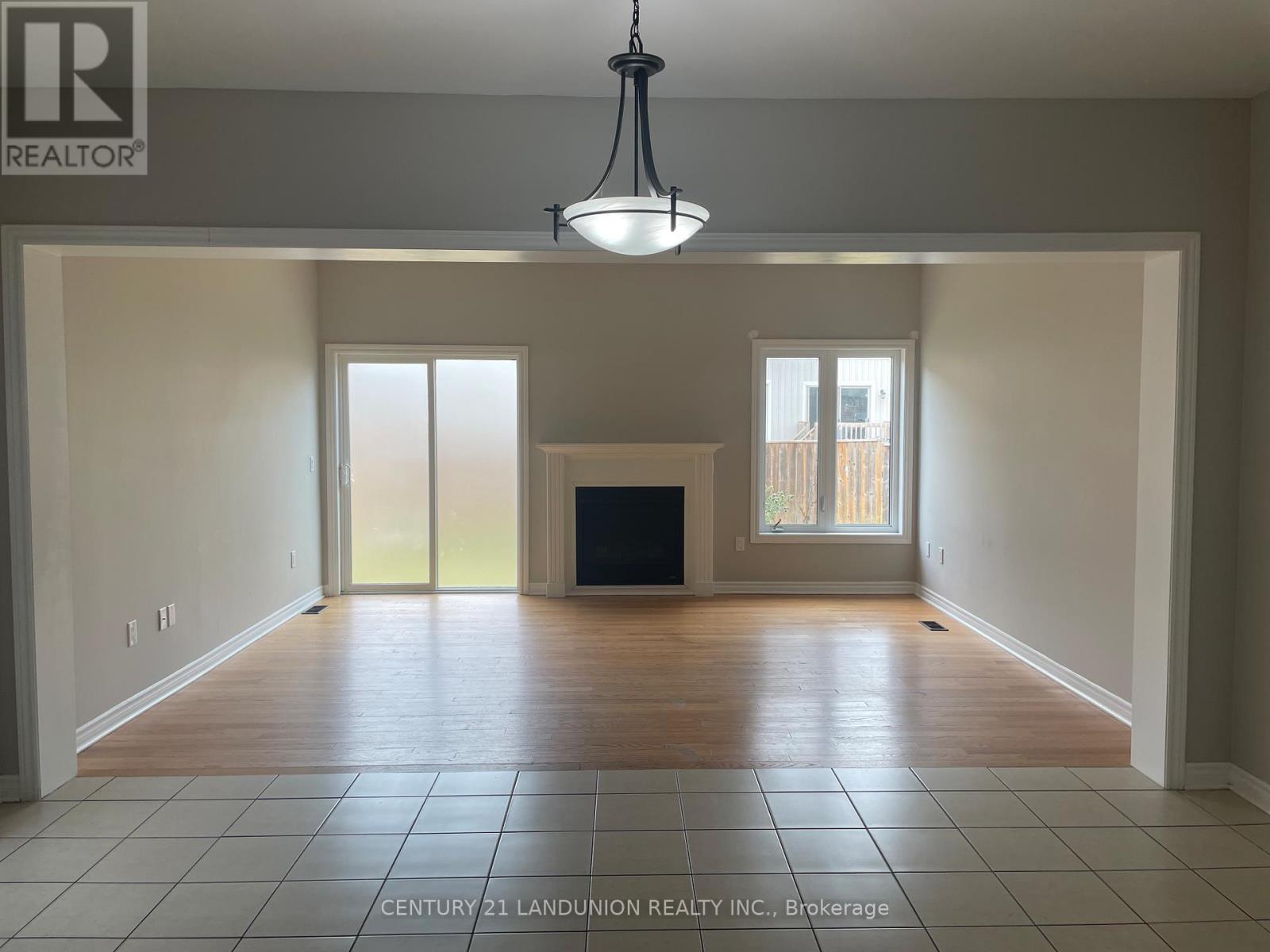 Photo 4 of 516 Baldwin Crescent, Woodstock ON