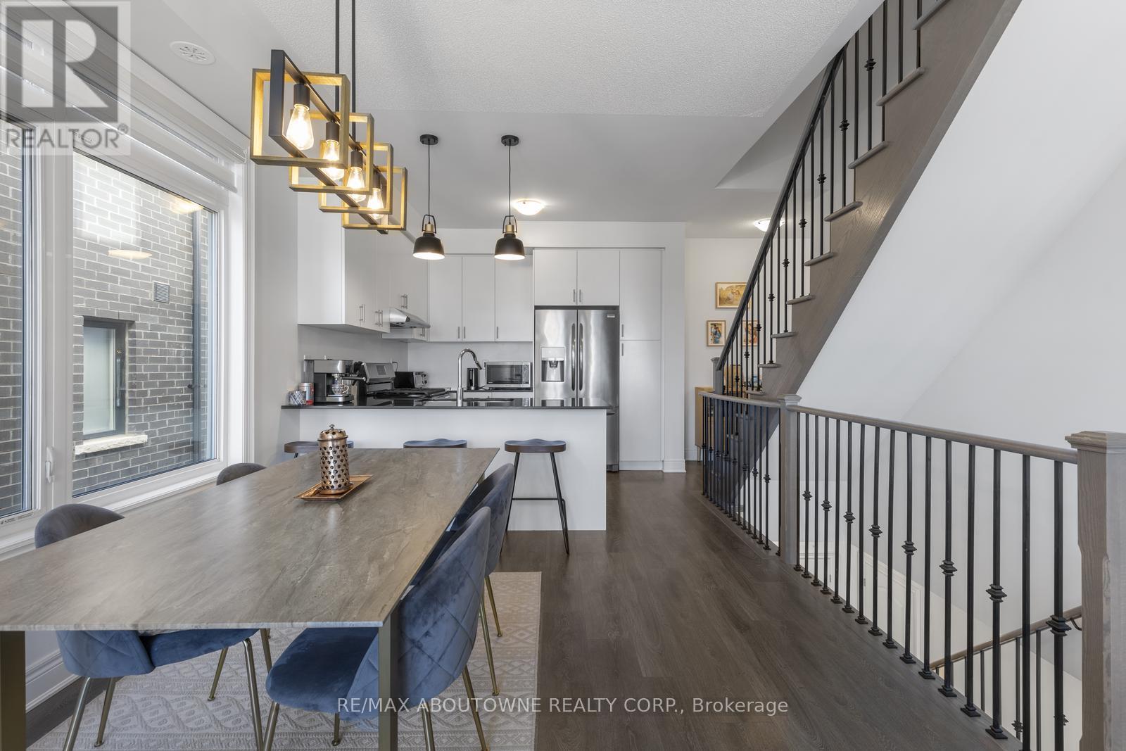 Photo 11 of 1421 Clarriage Court, Milton ON