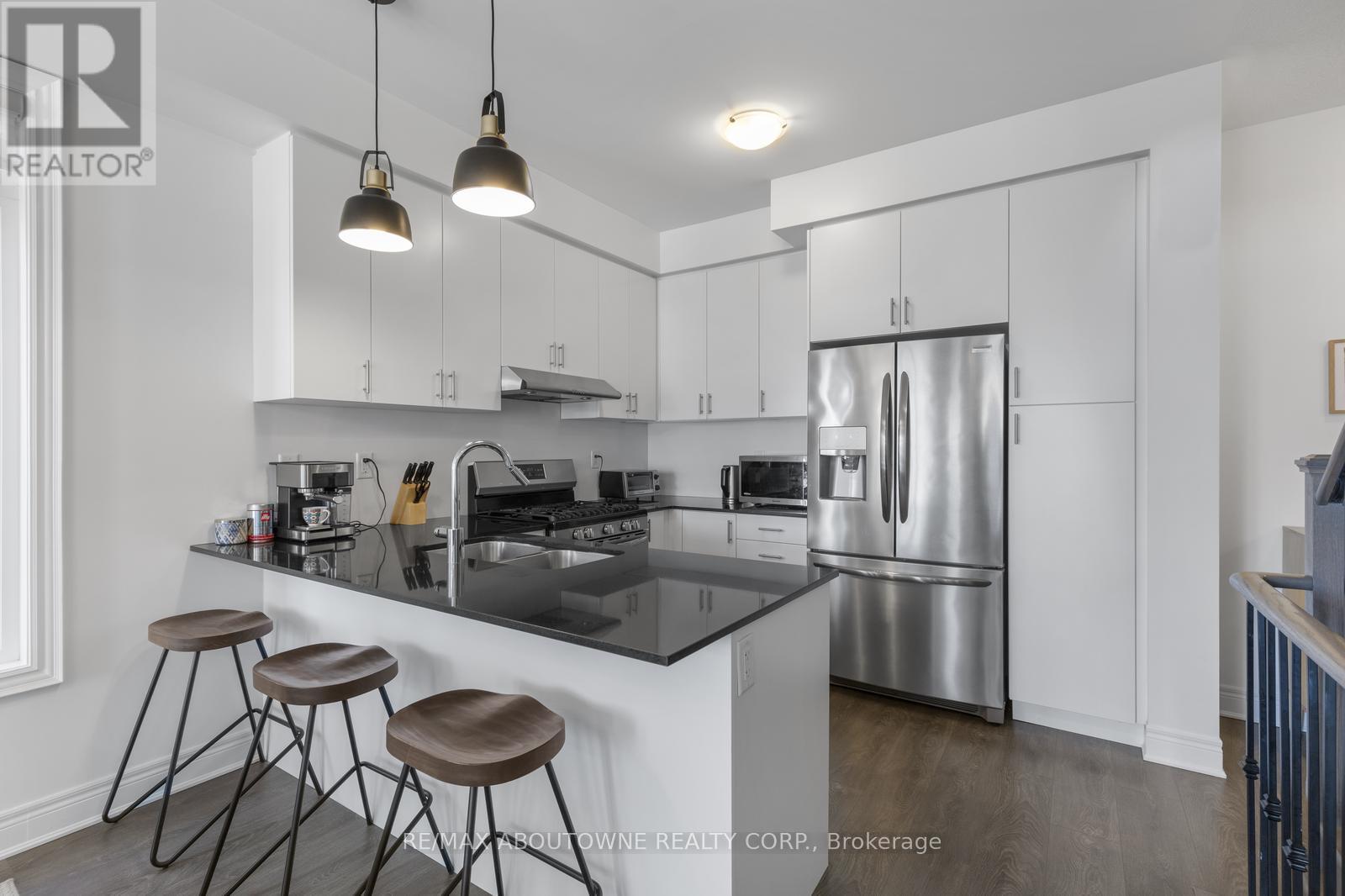 Photo 15 of 1421 Clarriage Court, Milton ON