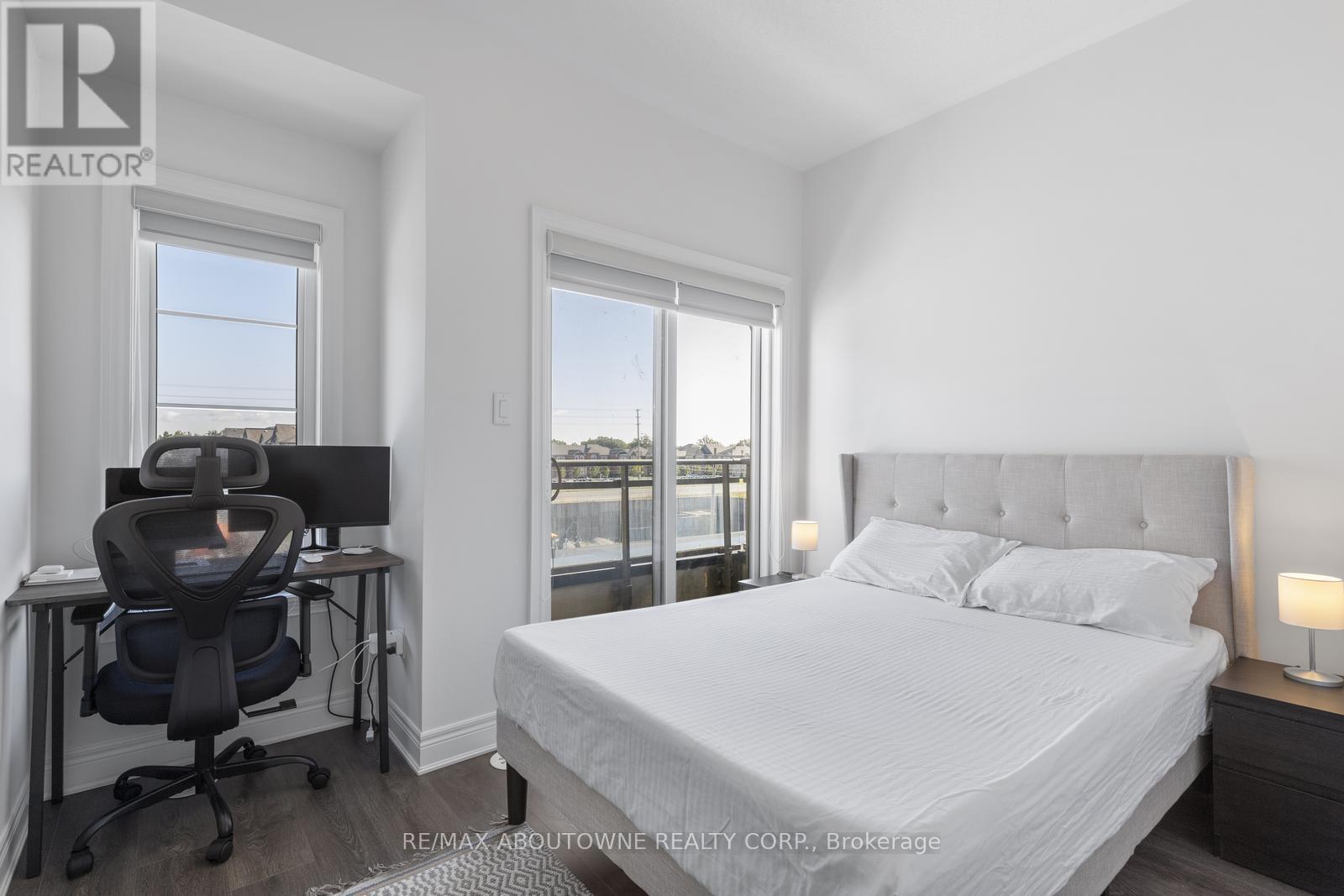Photo 18 of 1421 Clarriage Court, Milton ON