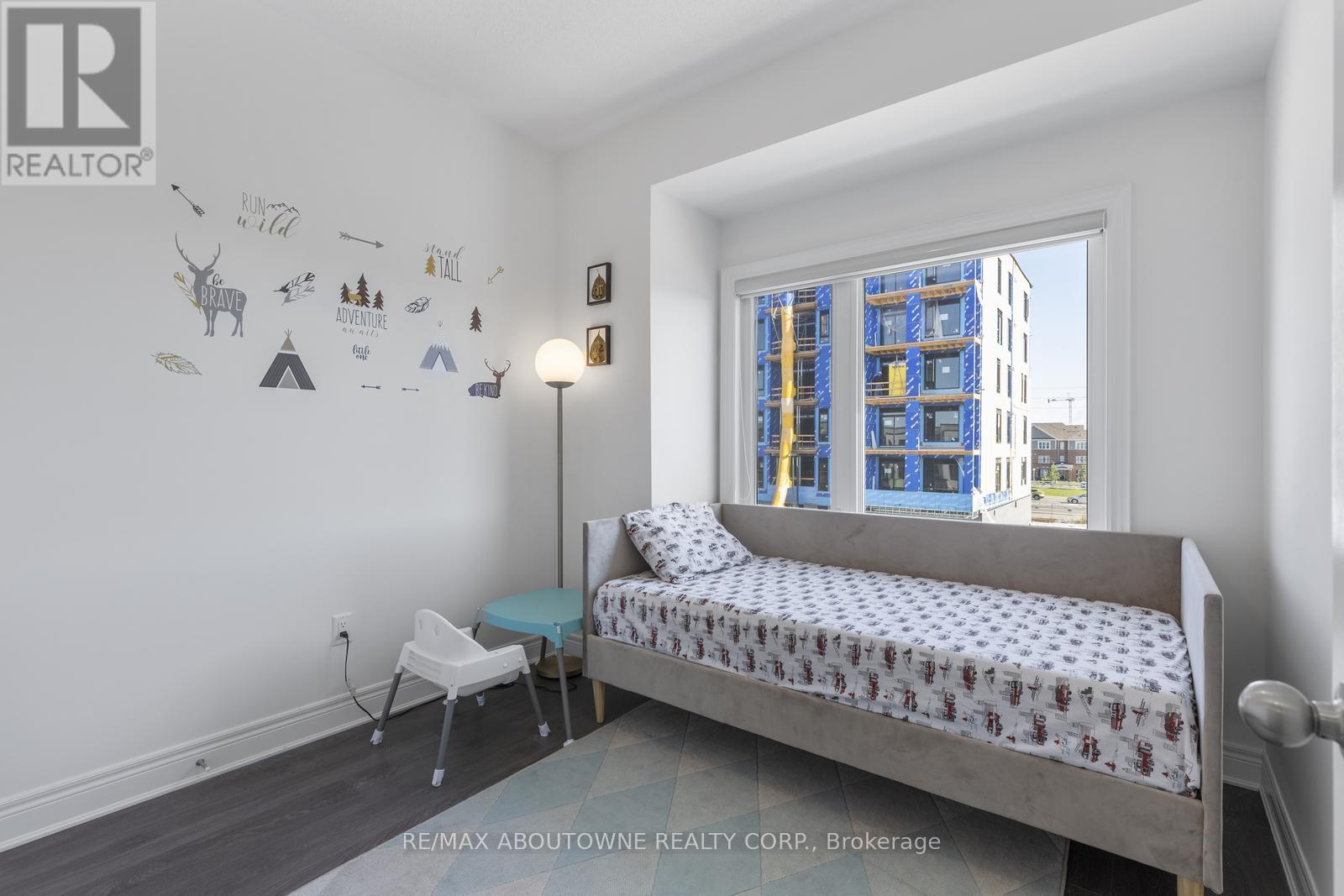 Photo 14 of 1421 Clarriage Court, Milton ON