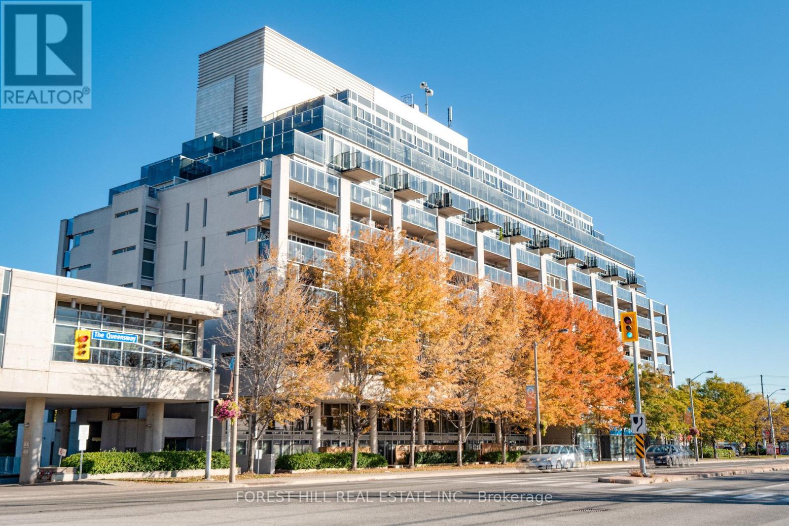 Photo 12 of 301 1040 The Queensway Avenue, Toronto ON