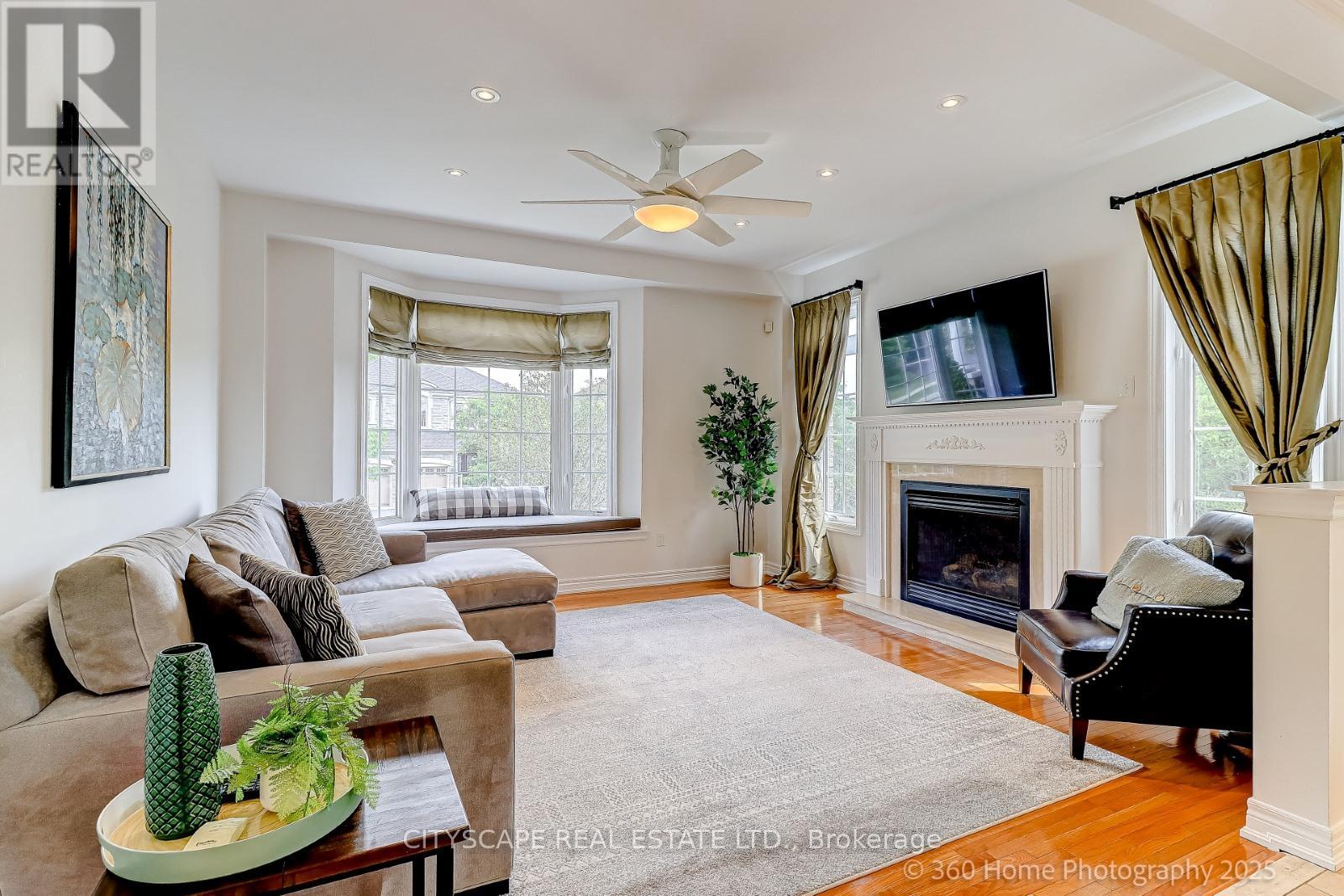 Photo 13 of 4 Hellyer Avenue, Brampton ON