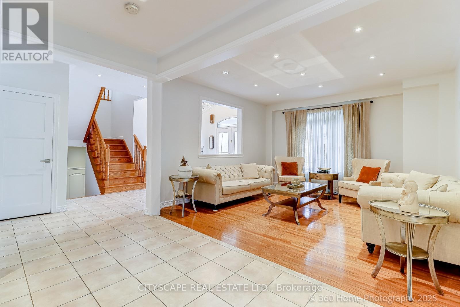 Photo 17 of 4 Hellyer Avenue, Brampton ON