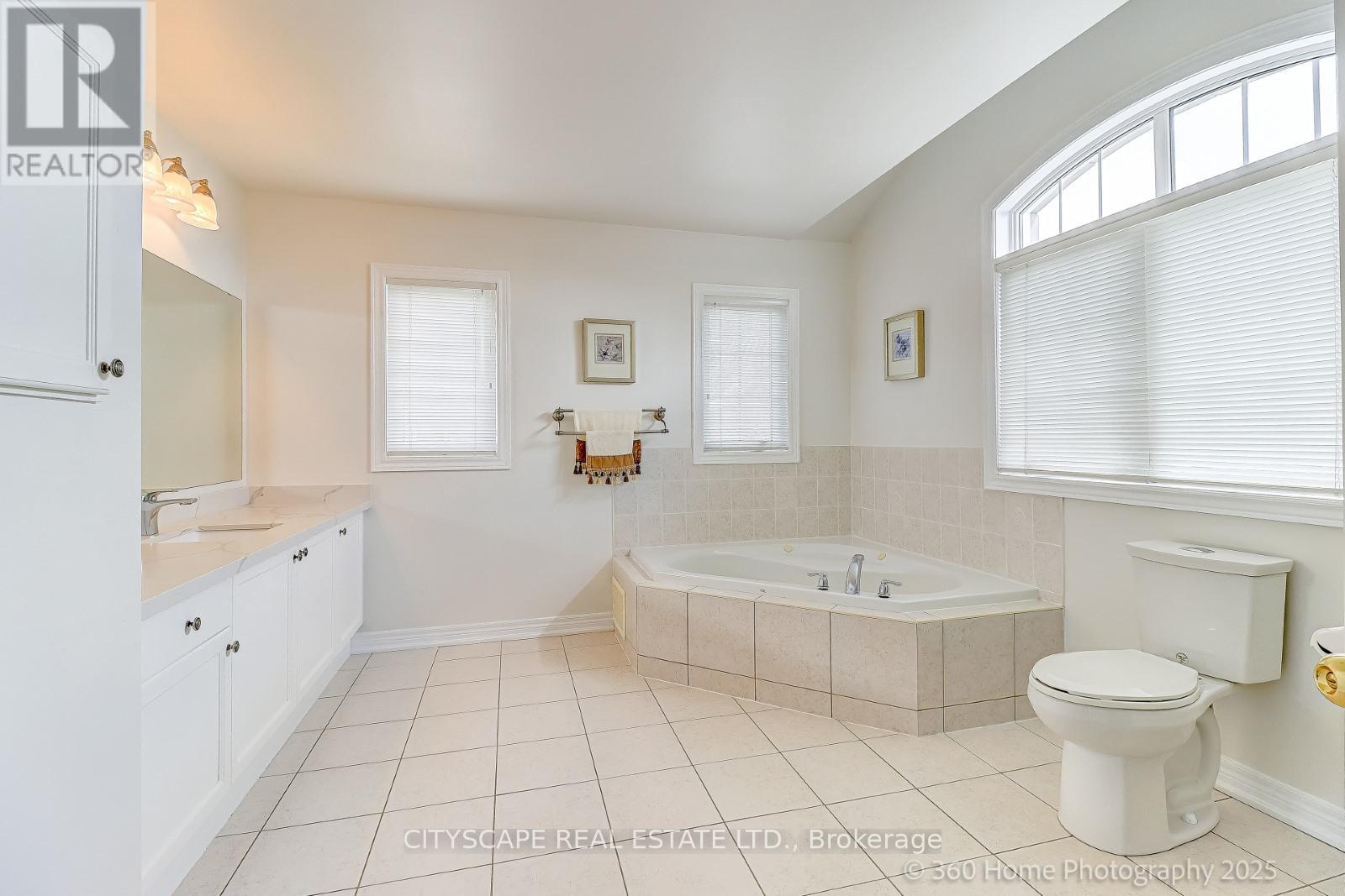 Photo 21 of 4 Hellyer Avenue, Brampton ON