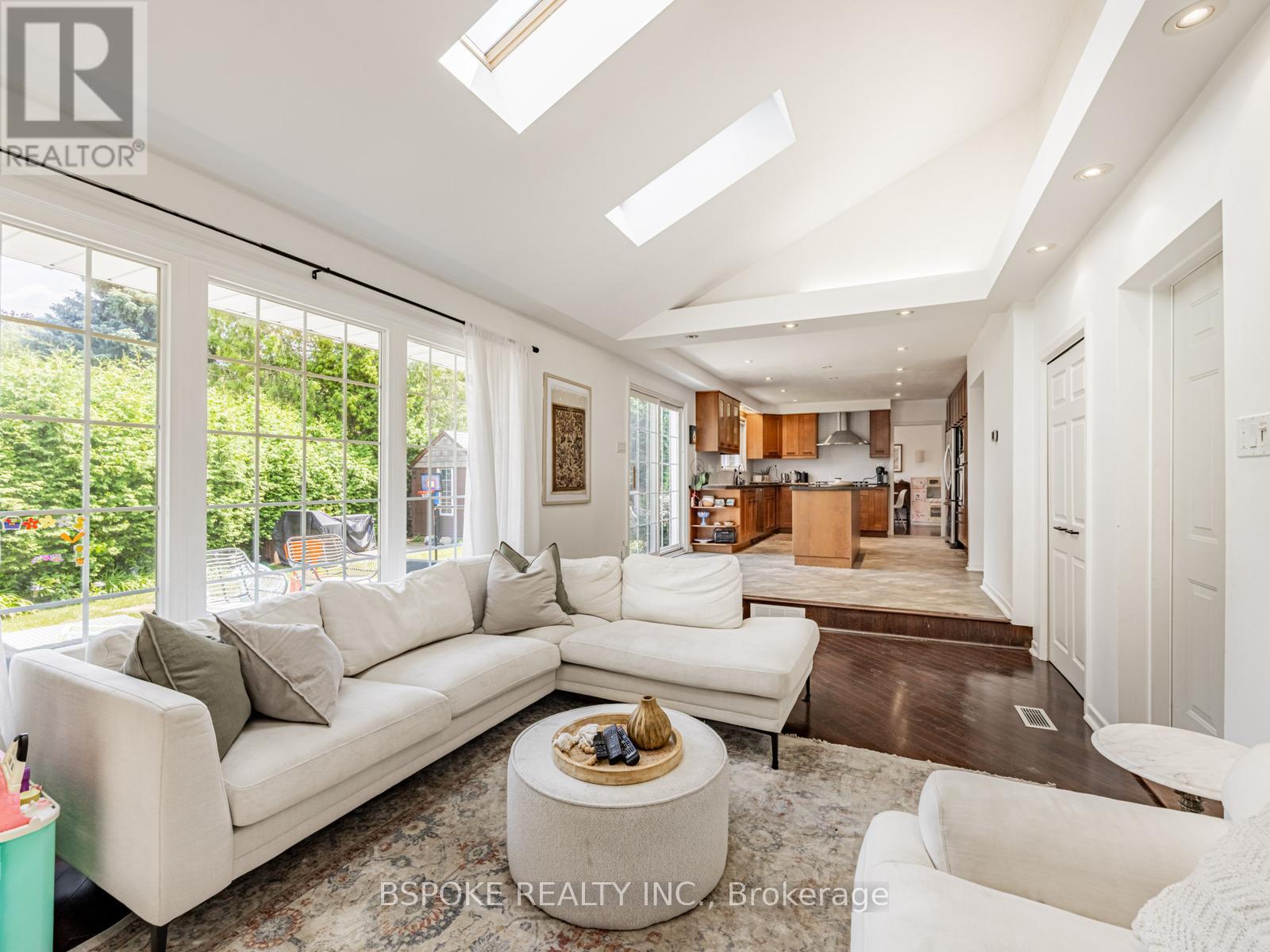 Photo 13 of 2254 Denise Road, Mississauga ON