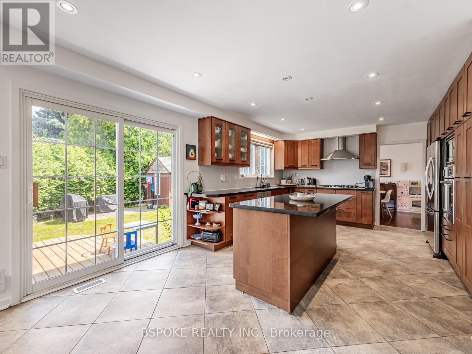 Photo 7 of 2254 Denise Road, Mississauga ON