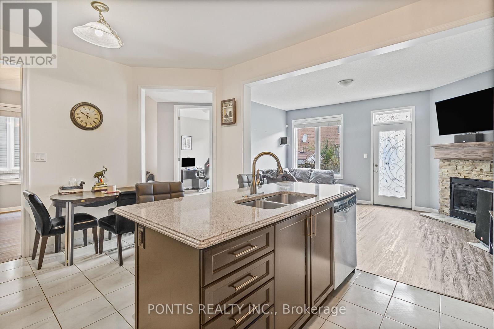 Photo 16 of 25 Francis Lundy Street, Brampton ON