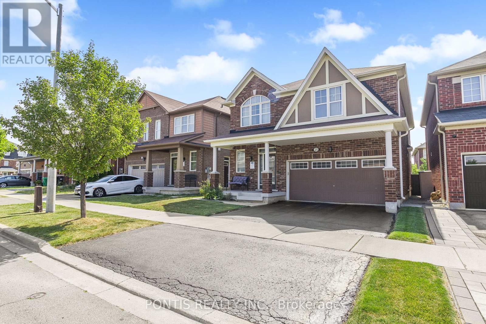 Photo 2 of 25 Francis Lundy Street, Brampton ON