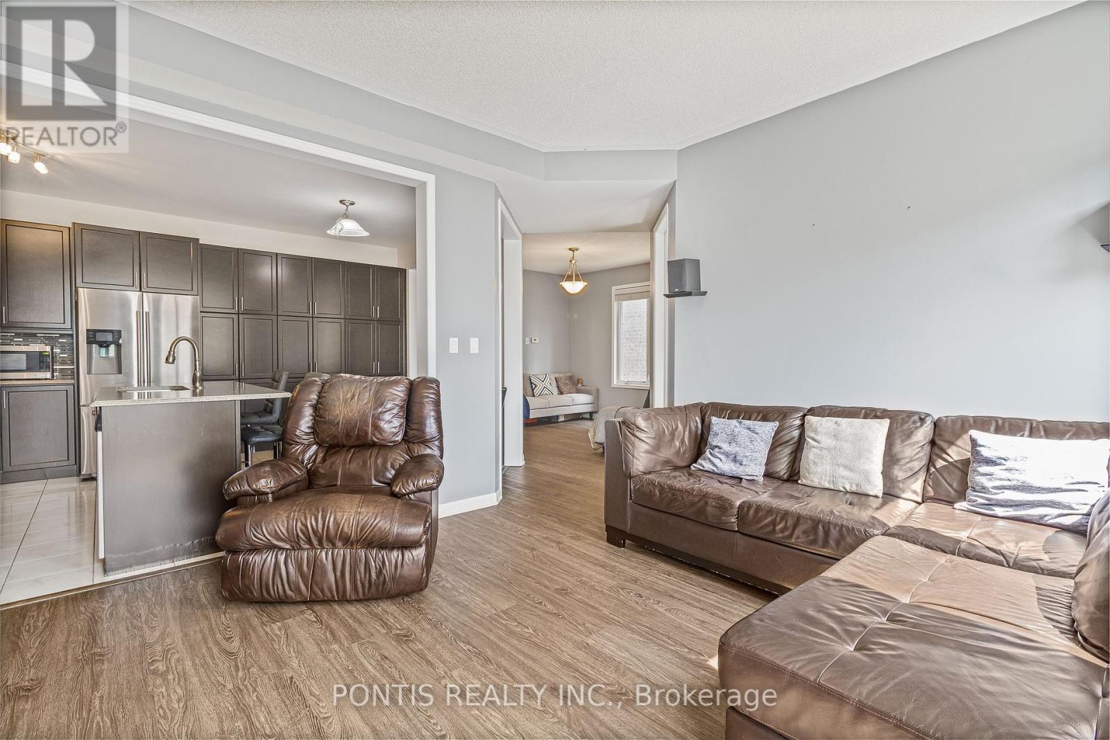 Photo 20 of 25 Francis Lundy Street, Brampton ON