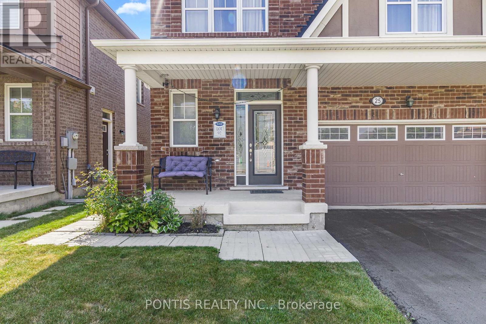 Photo 3 of 25 Francis Lundy Street, Brampton ON