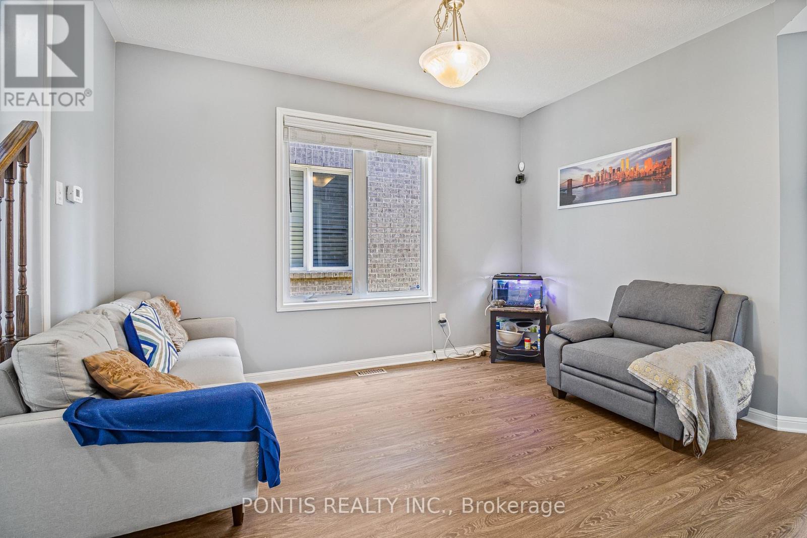 Photo 7 of 25 Francis Lundy Street, Brampton ON