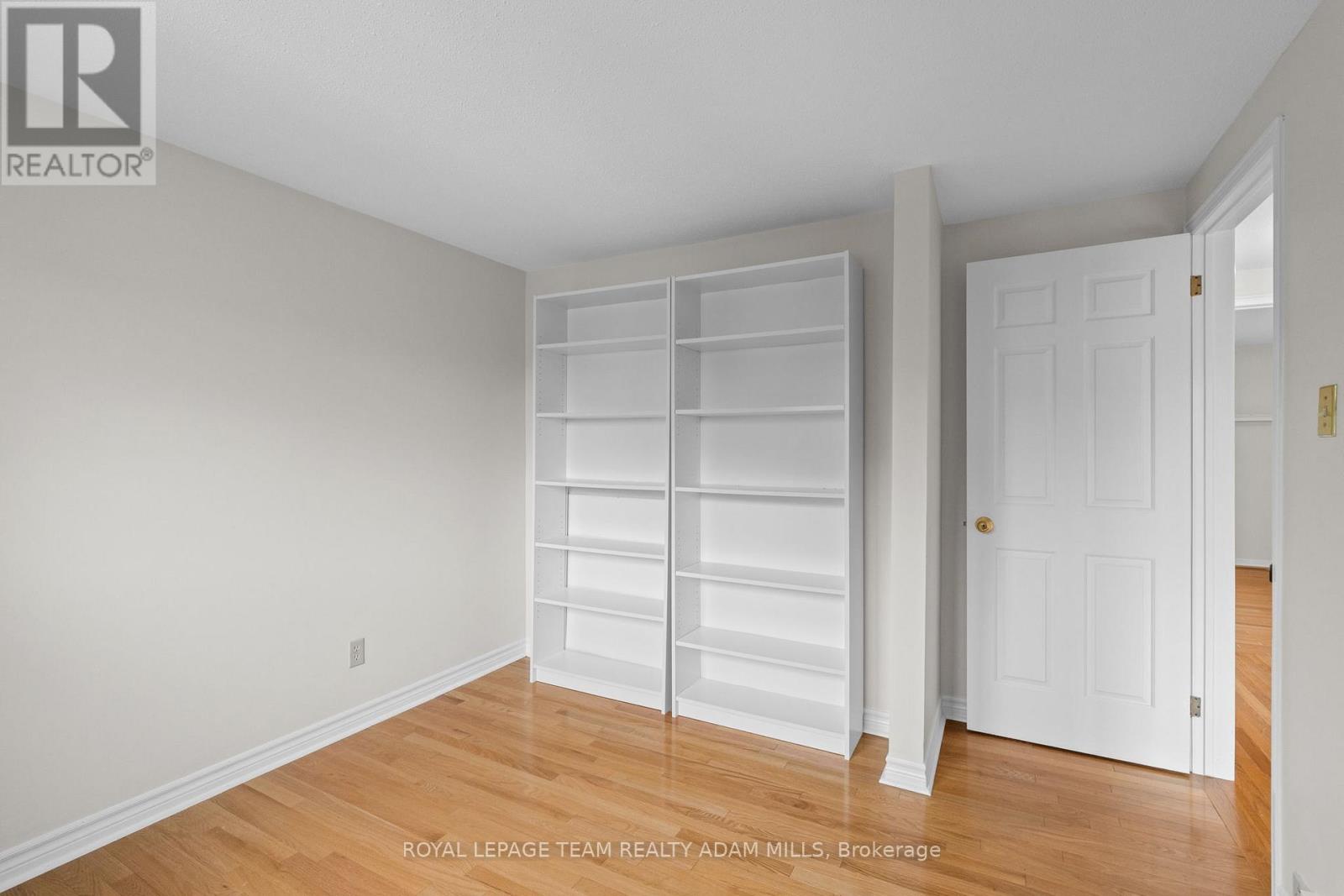 Photo 27 of 22 Fireside Crescent, Ottawa ON
