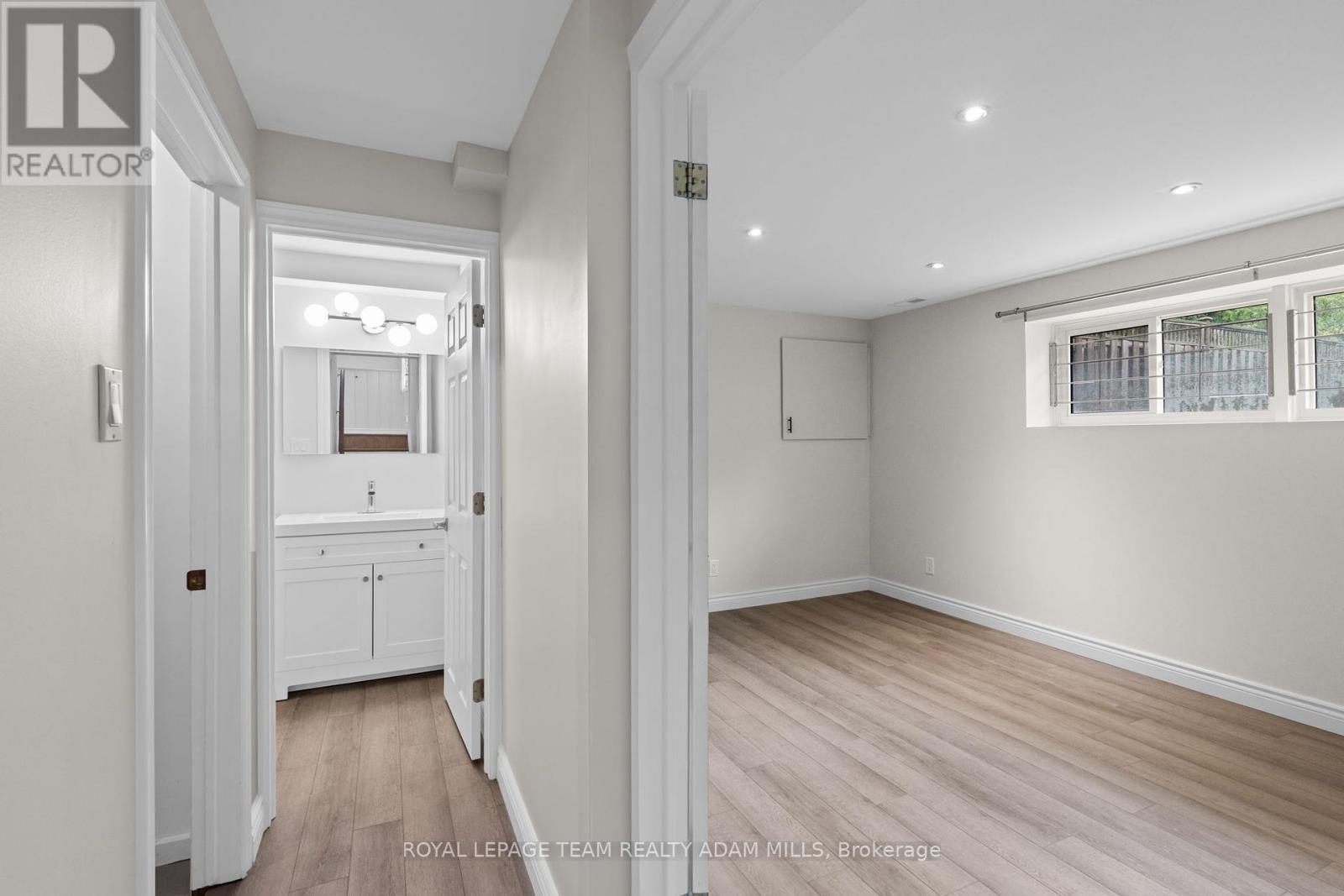 Photo 28 of 22 Fireside Crescent, Ottawa ON