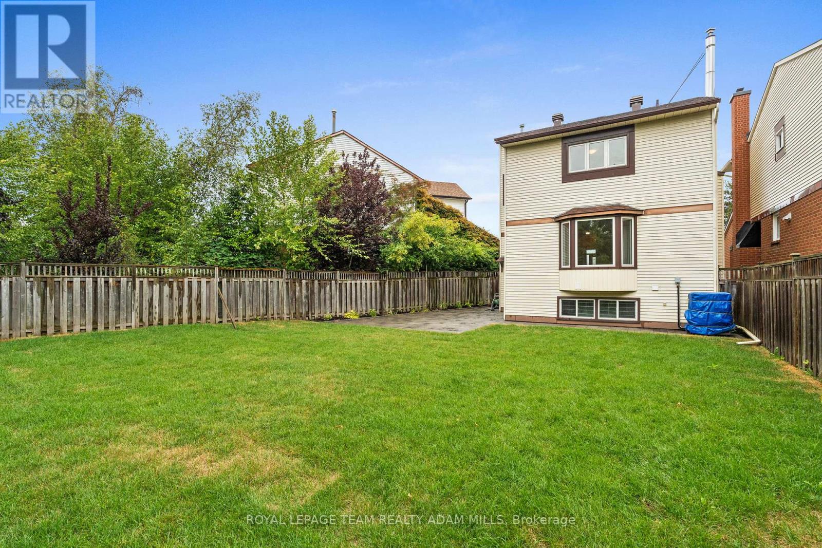 Photo 33 of 22 Fireside Crescent, Ottawa ON