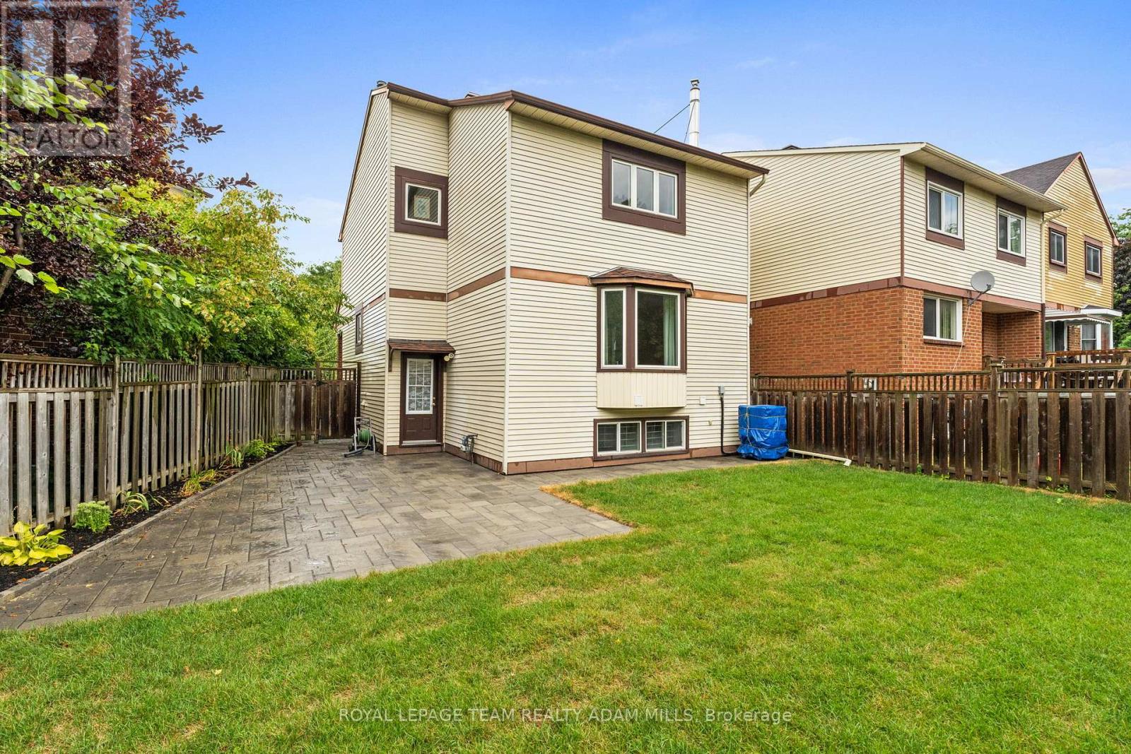 Photo 37 of 22 Fireside Crescent, Ottawa ON