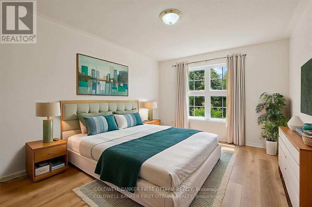 Photo 43 of 107 Columbia Avenue, Ottawa ON