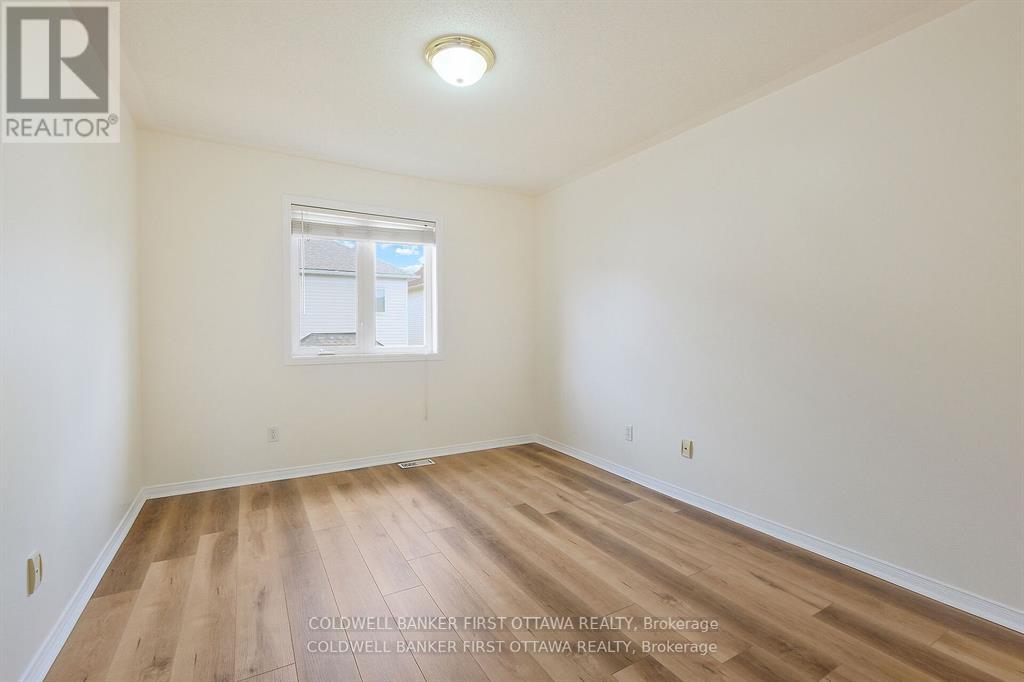 Photo 27 of 107 Columbia Avenue, Ottawa ON