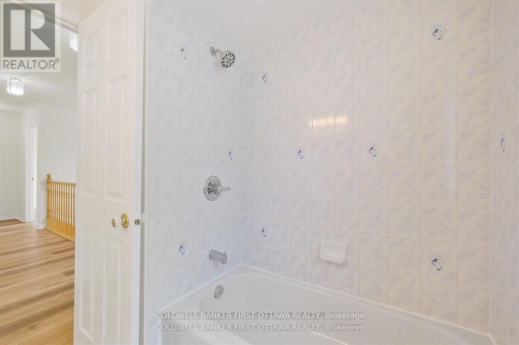 Photo 20 of 107 Columbia Avenue, Ottawa ON