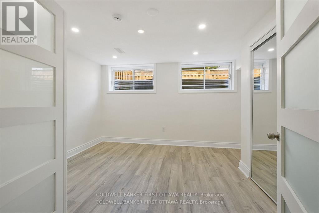 Photo 11 of 107 Columbia Avenue, Ottawa ON