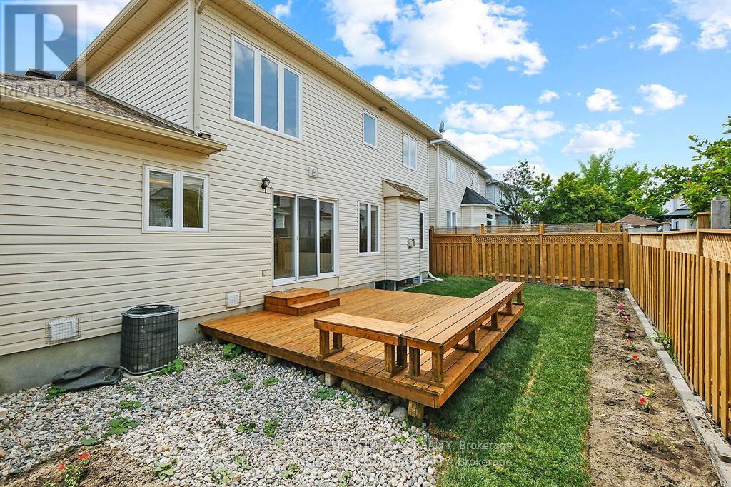 Photo 7 of 107 Columbia Avenue, Ottawa ON