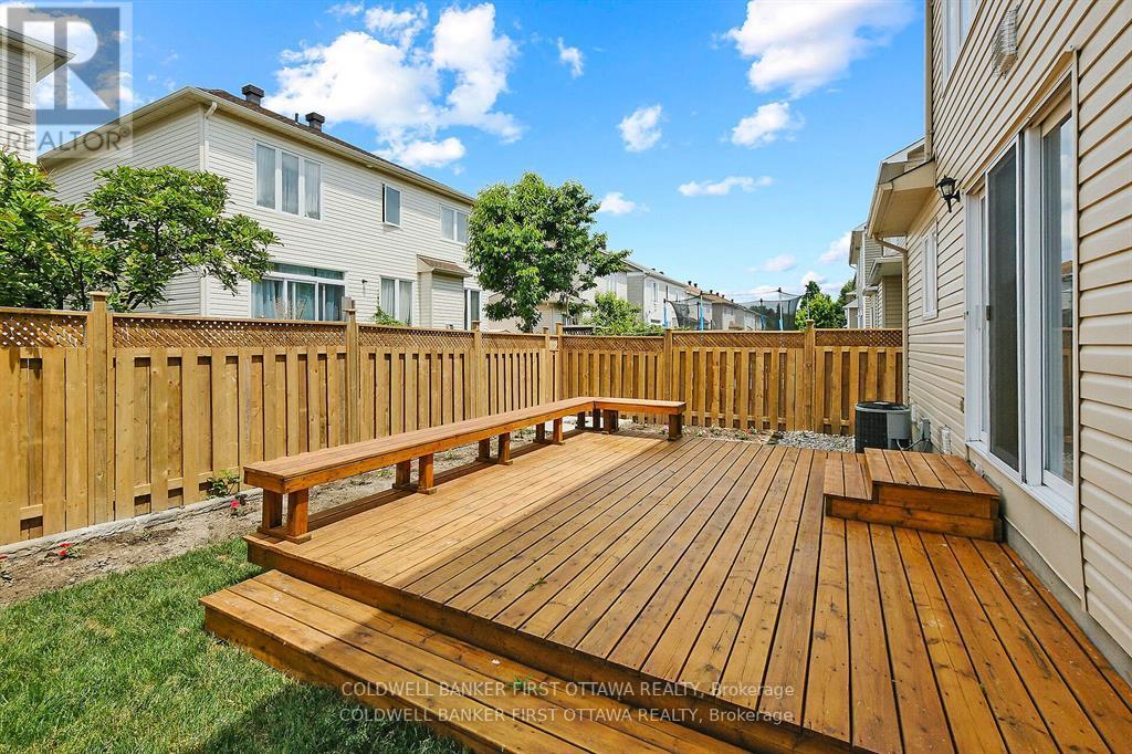 Photo 33 of 107 Columbia Avenue, Ottawa ON