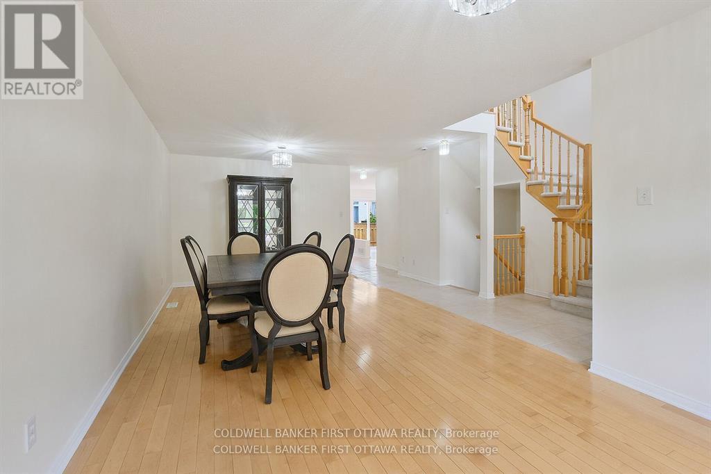 Photo 38 of 107 Columbia Avenue, Ottawa ON