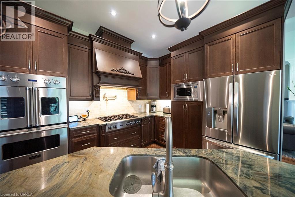 Photo 6 of 158 Willow Street Unit 2, Paris ON