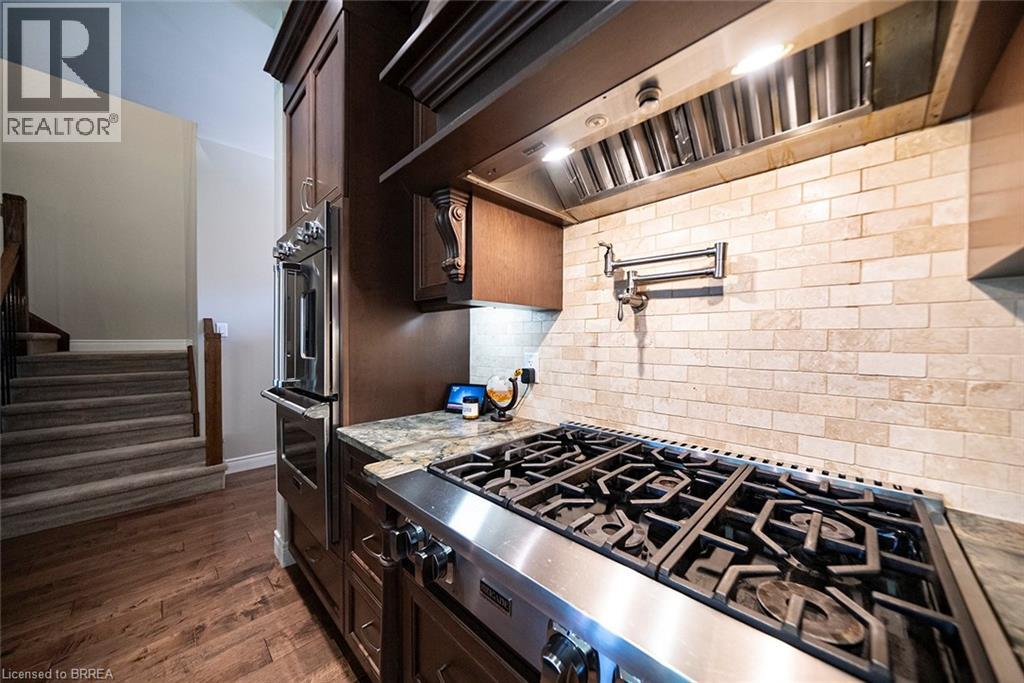 Photo 5 of 158 Willow Street Unit 2, Paris ON