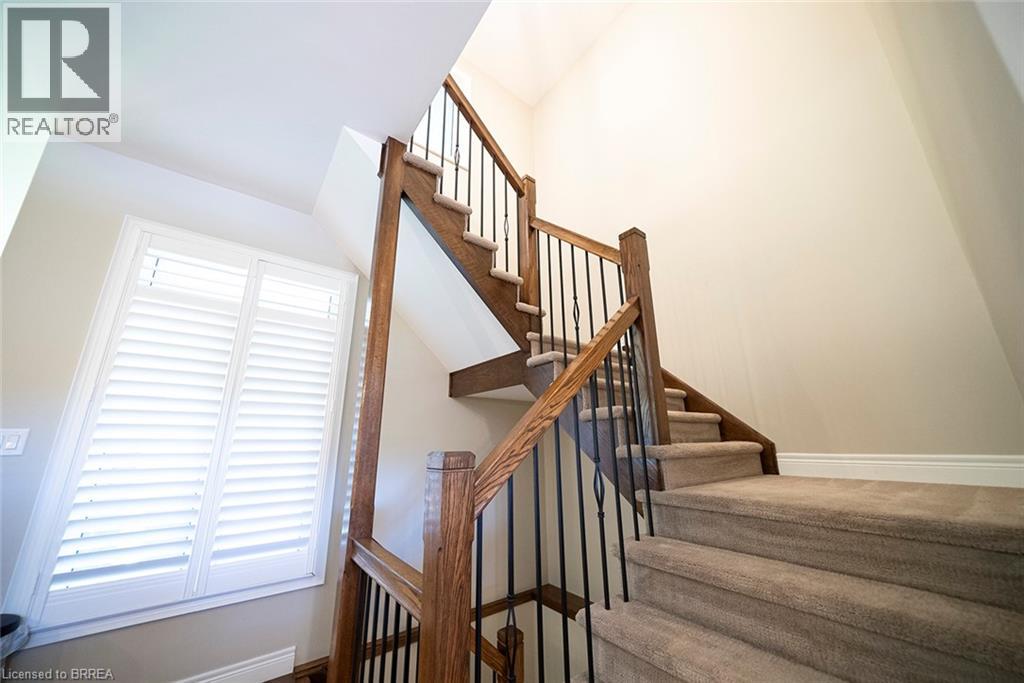 Photo 2 of 158 Willow Street Unit 2, Paris ON