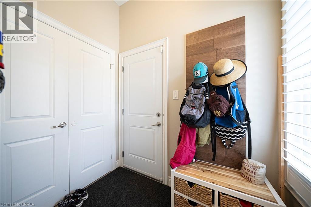 Photo 18 of 158 Willow Street Unit 2, Paris ON