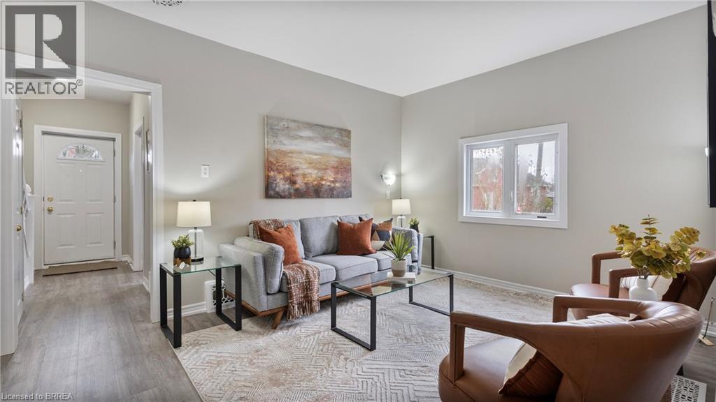 Photo 8 of 63 Walter Street, Brantford ON