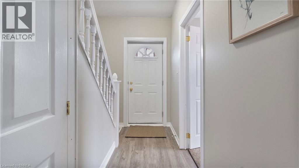 Photo 11 of 63 Walter Street, Brantford ON