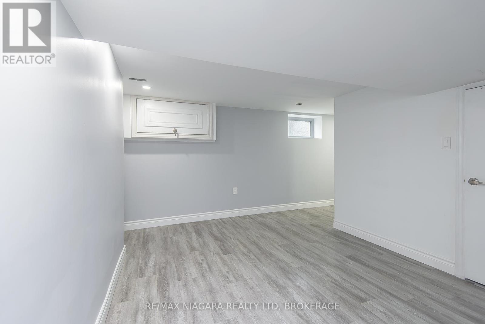 Photo 31 of 4607 Nelson Crescent, Niagara Falls ON