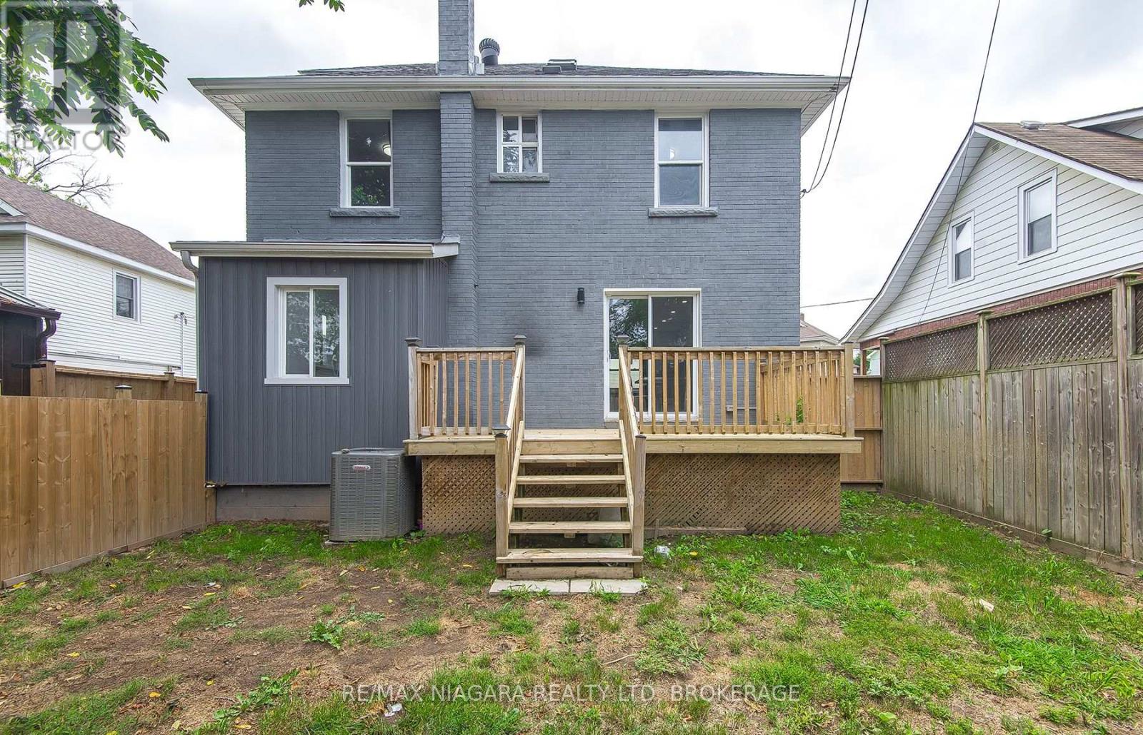 Photo 39 of 4607 Nelson Crescent, Niagara Falls ON