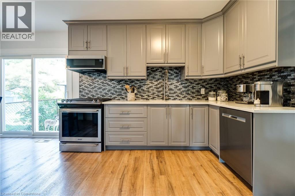 Photo 21 of 17 Ronaldshay Avenue, Hamilton ON