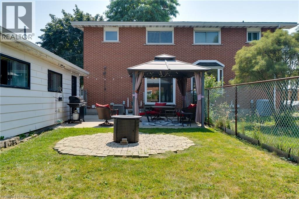 Photo 10 of 17 Ronaldshay Avenue, Hamilton ON
