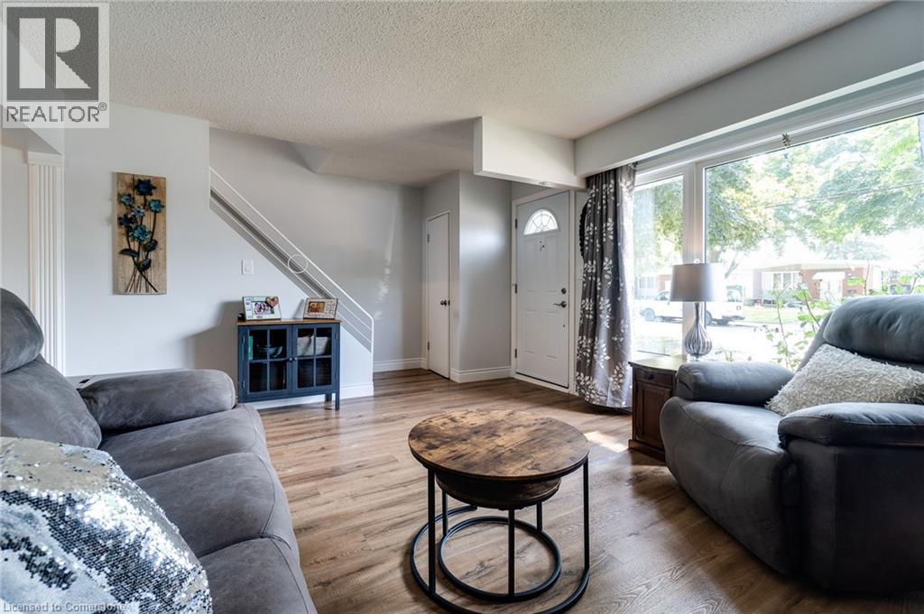 Photo 16 of 17 Ronaldshay Avenue, Hamilton ON