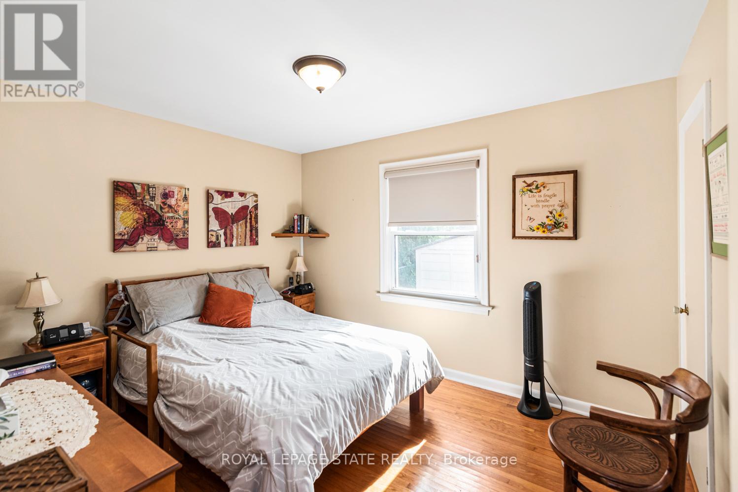 Photo 17 of 321 East 15th Street, Hamilton ON