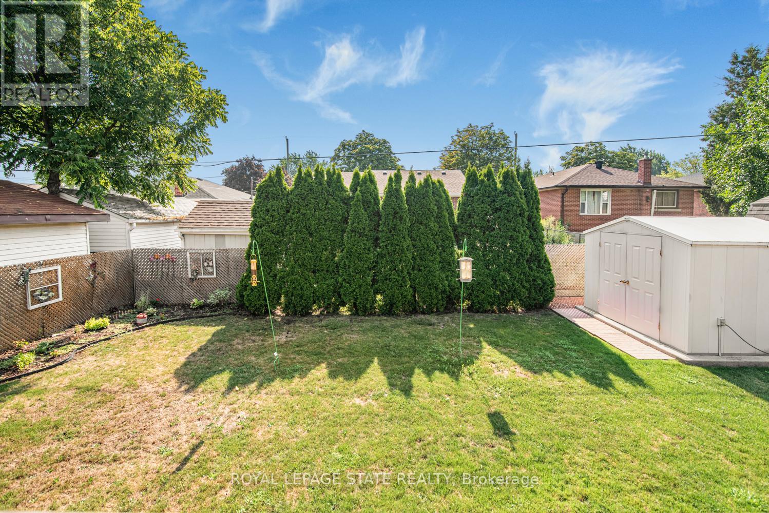 Photo 36 of 321 East 15th Street, Hamilton ON