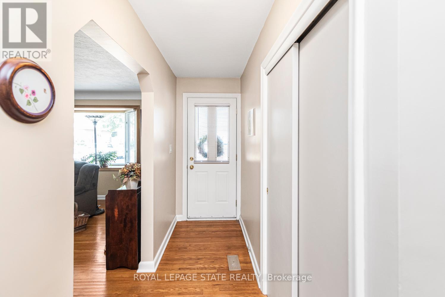 Photo 5 of 321 East 15th Street, Hamilton ON