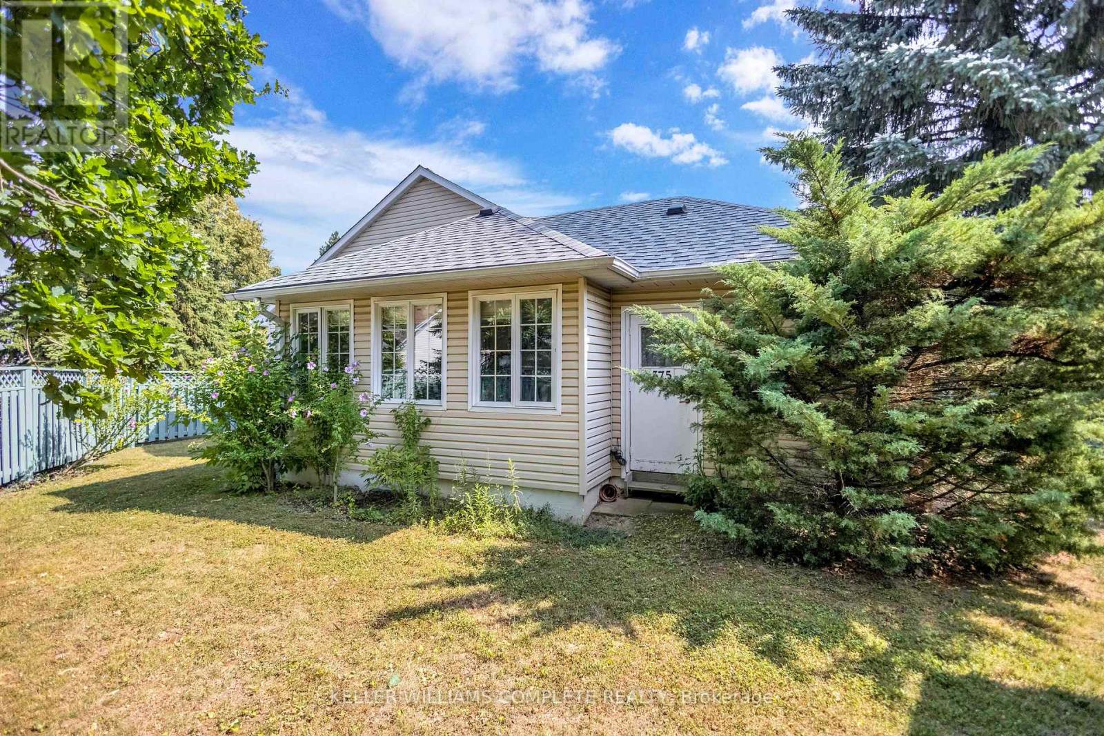 Photo 26 of 375 Silverbirch Boulevard, Hamilton ON