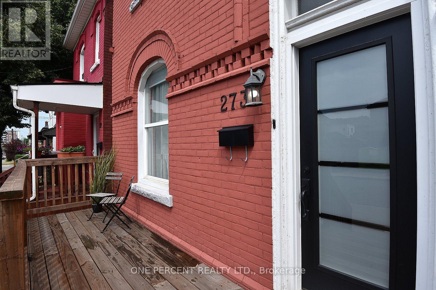 Photo 2 of 273 Robert Street, Hamilton ON