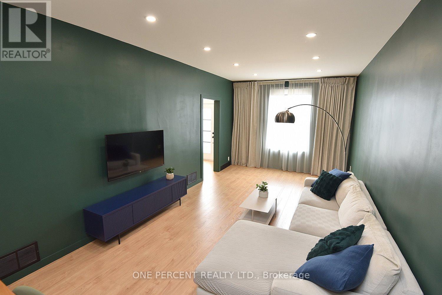 Photo 7 of 273 Robert Street, Hamilton ON